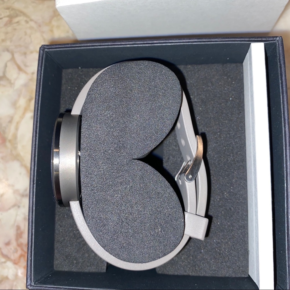 SOLD! New Men’s Uniform Wares Grey Rubber Watch 36 - Picture 4 of 7